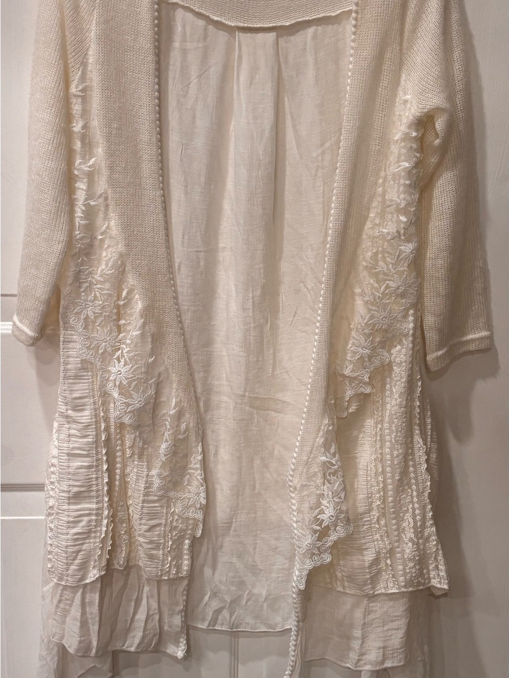 Simply Coutour Cream Whimsical Duster NEW WITHOUT TAGS Lacy Embroidered Boho S